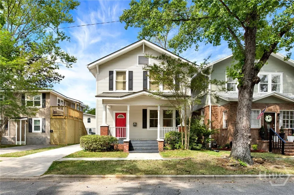 856 E 35th Street Savannah, GA 31401