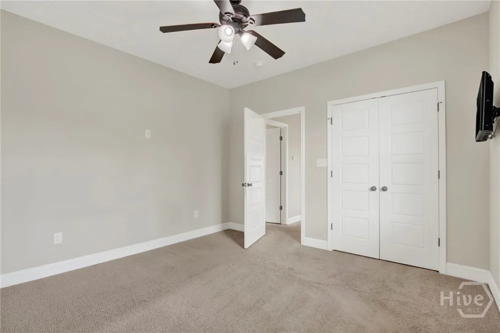 856 E 35th Street Savannah, GA 31401