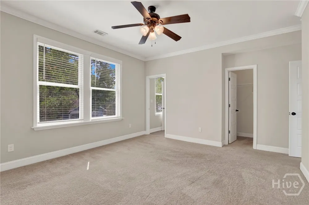 856 E 35th Street Savannah, GA 31401