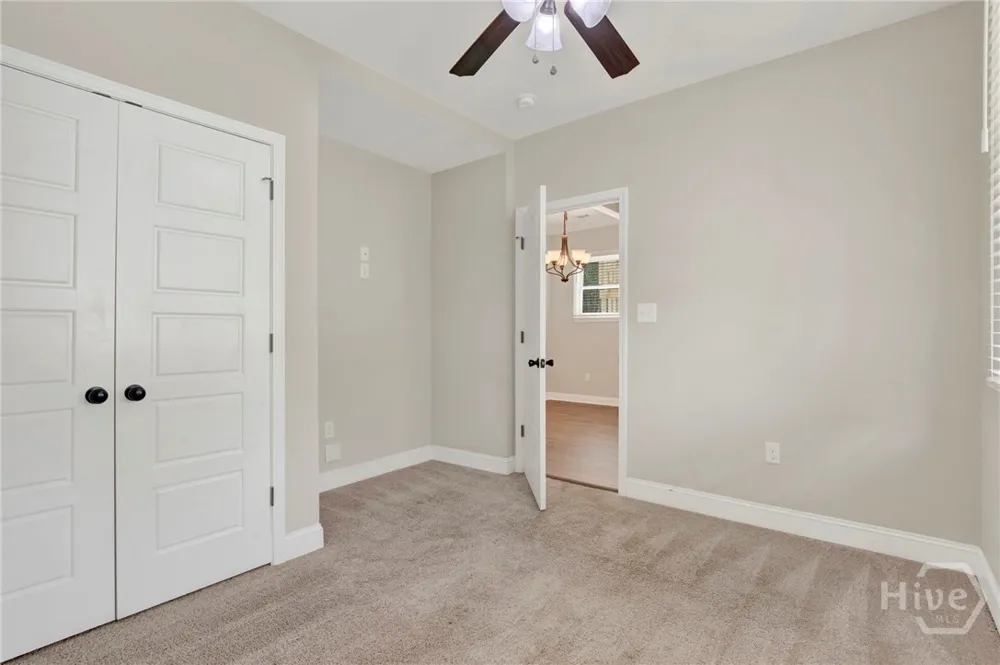 856 E 35th Street Savannah, GA 31401