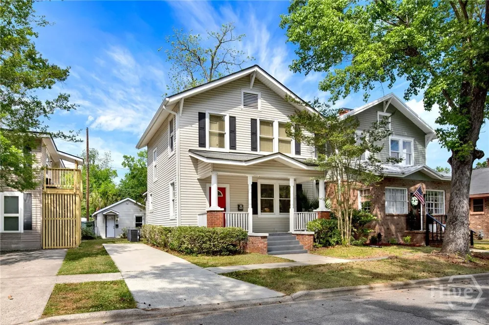 856 E 35th Street Savannah, GA 31401