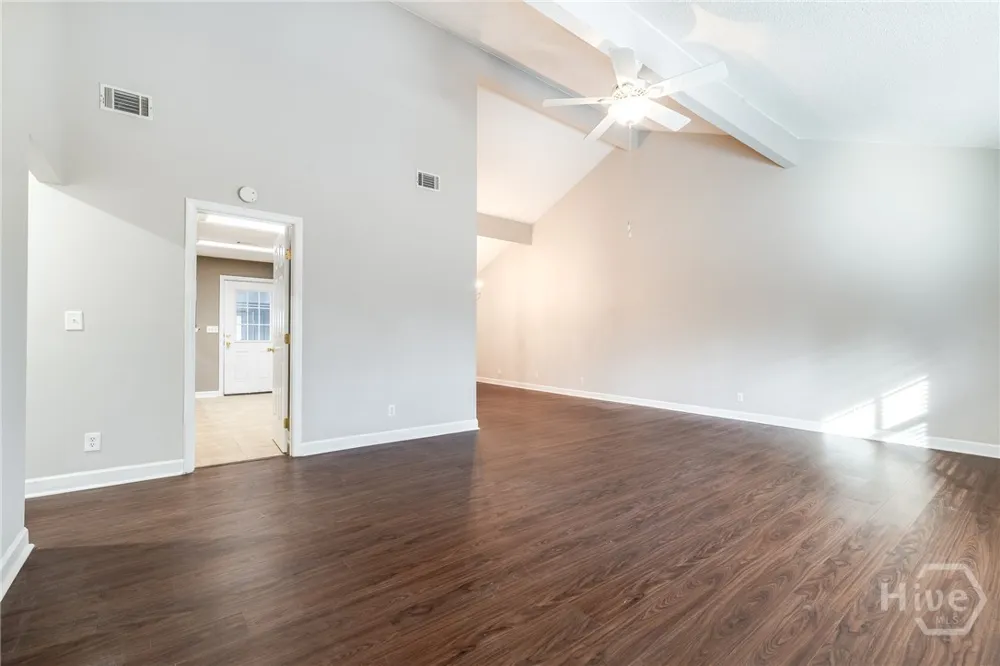 122 Smith Avenue Savannah, GA 31408