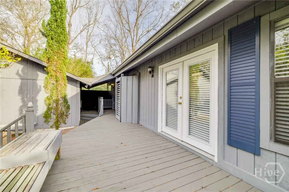 122 Smith Avenue Savannah, GA 31408