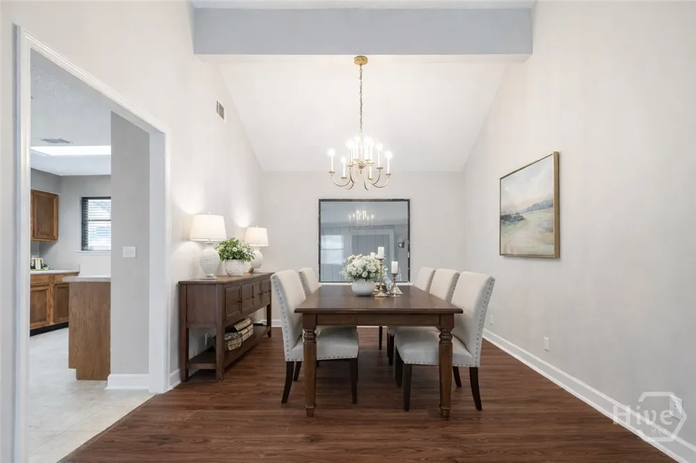 122 Smith Avenue Savannah, GA 31408