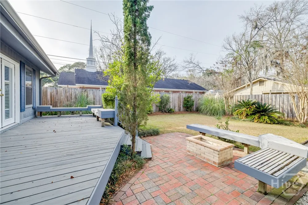 122 Smith Avenue Savannah, GA 31408