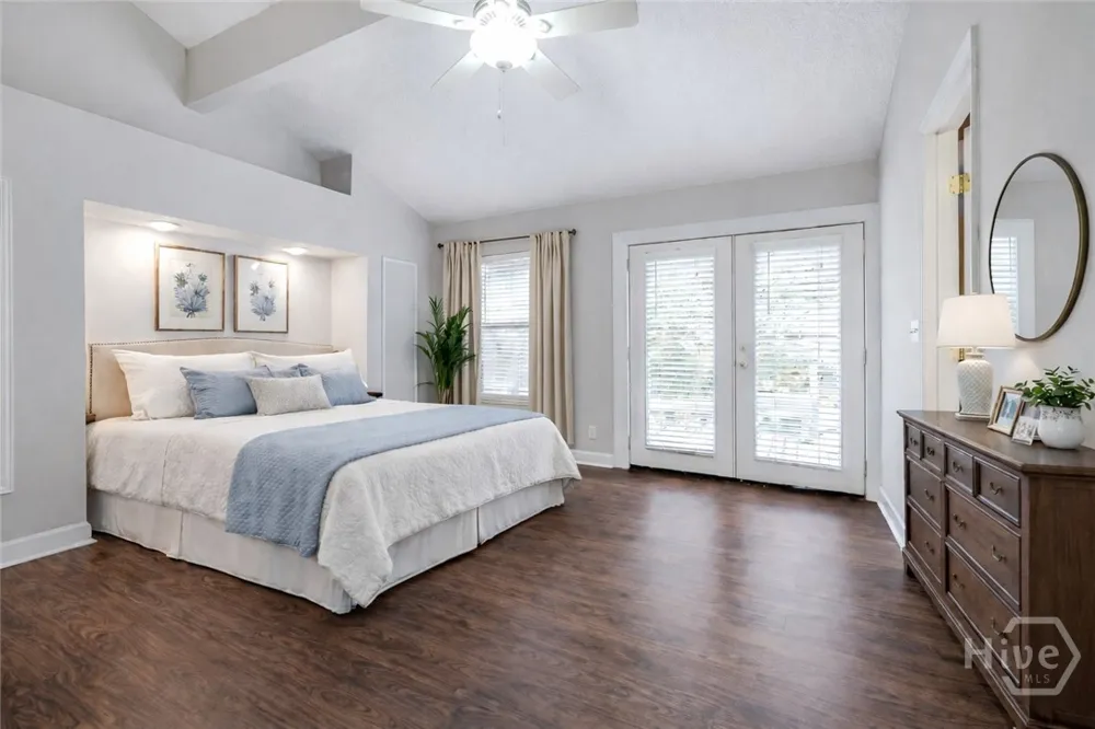 122 Smith Avenue Savannah, GA 31408