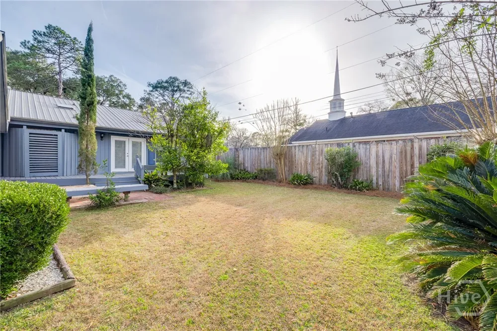 122 Smith Avenue Savannah, GA 31408