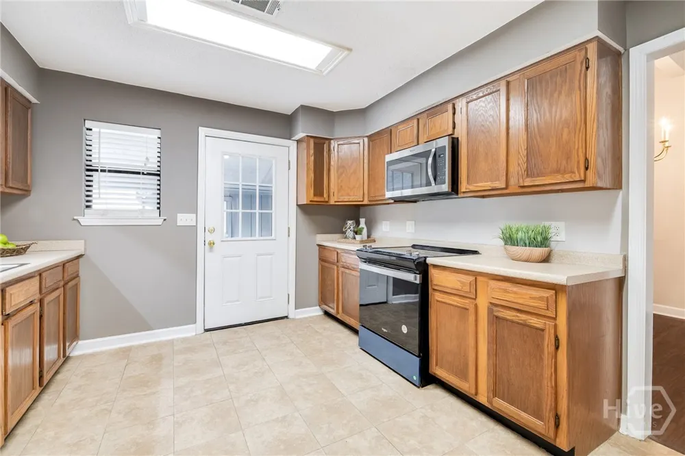 122 Smith Avenue Savannah, GA 31408