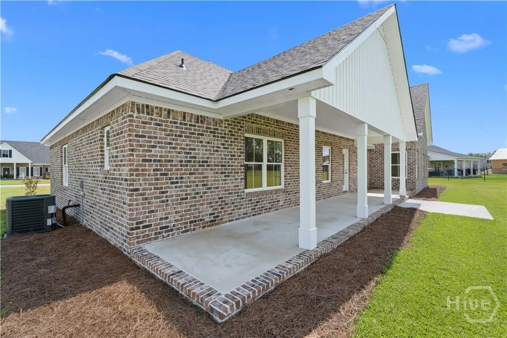 3 Honeysuckle Drive Claxton, GA 30417