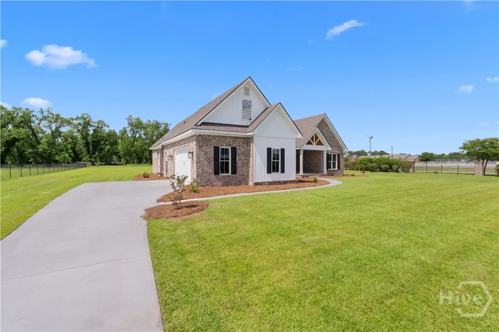 3 Honeysuckle Drive Claxton, GA 30417