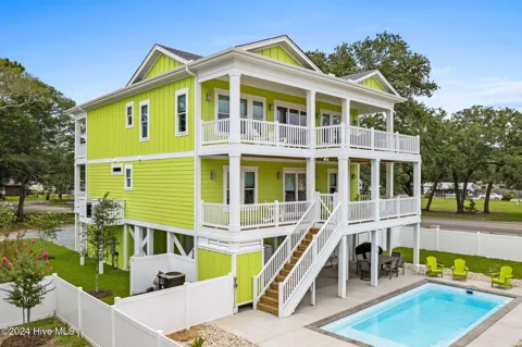 96 SE 66th Street