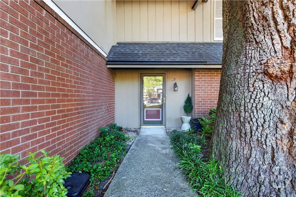 459 Mall Boulevard #23 Savannah, GA 31406