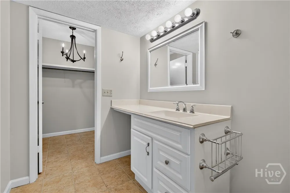 459 Mall Boulevard #23 Savannah, GA 31406
