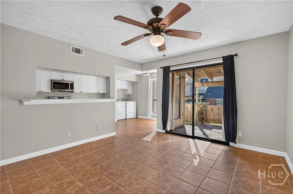 459 Mall Boulevard #23 Savannah, GA 31406