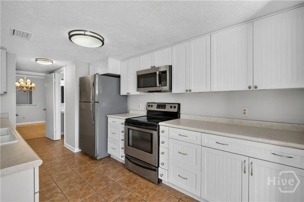 459 Mall Boulevard #23 Savannah, GA 31406