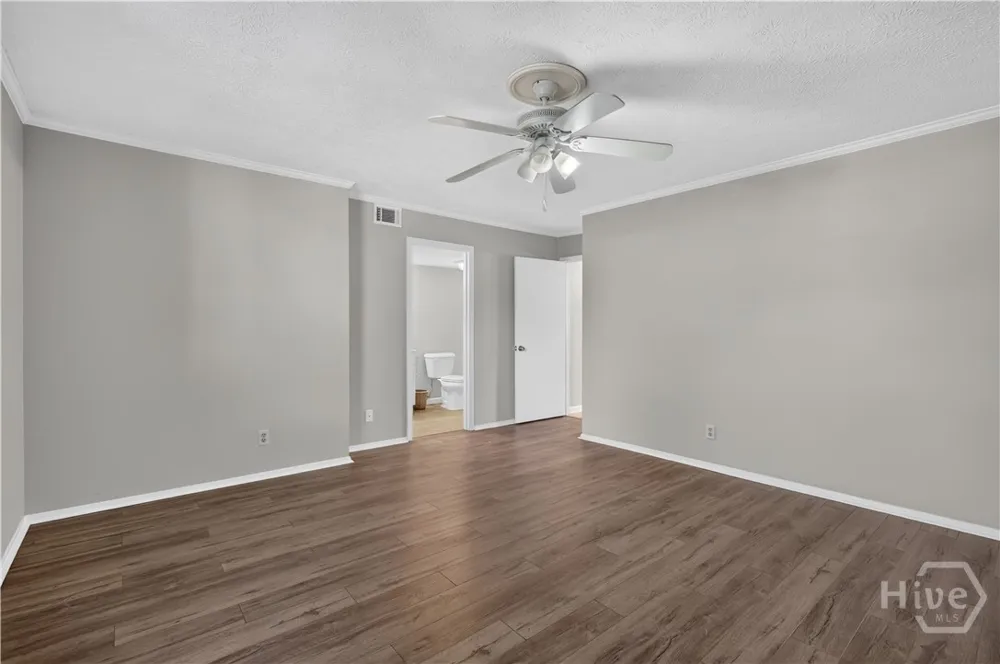 459 Mall Boulevard #23 Savannah, GA 31406