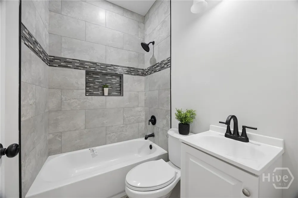 2203 Harden Street Savannah, GA 31415