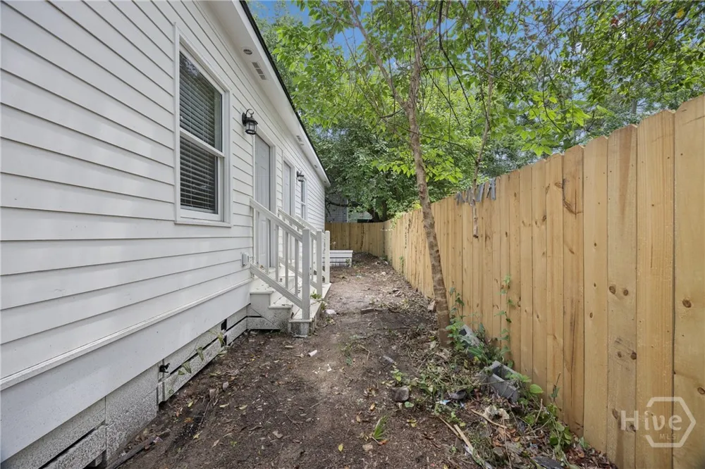 2203 Harden Street Savannah, GA 31415