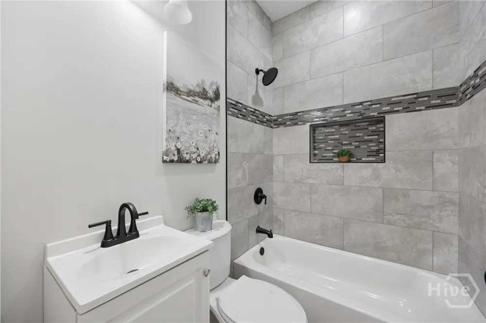2203 Harden Street Savannah, GA 31415