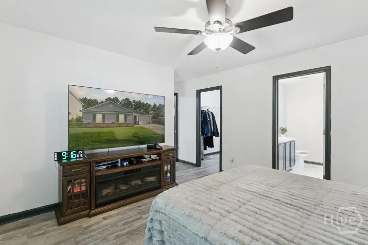 28 Twin Oaks Place Savannah, GA 31407