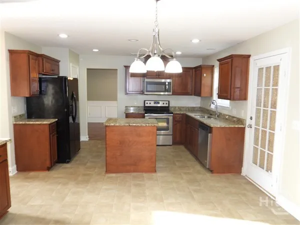 346 Nashview Trail Trail Hinesville, GA 31313