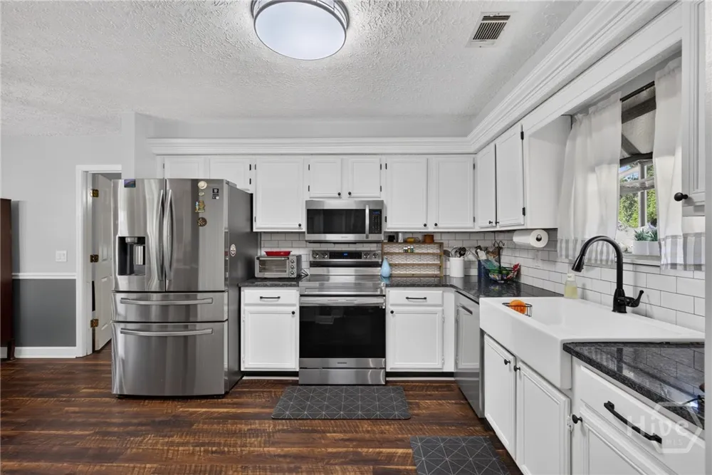 385 Lemans Drive Bloomingdale, GA 31302