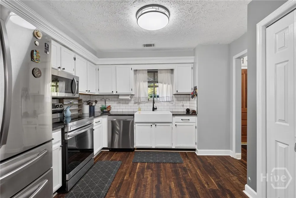 385 Lemans Drive Bloomingdale, GA 31302