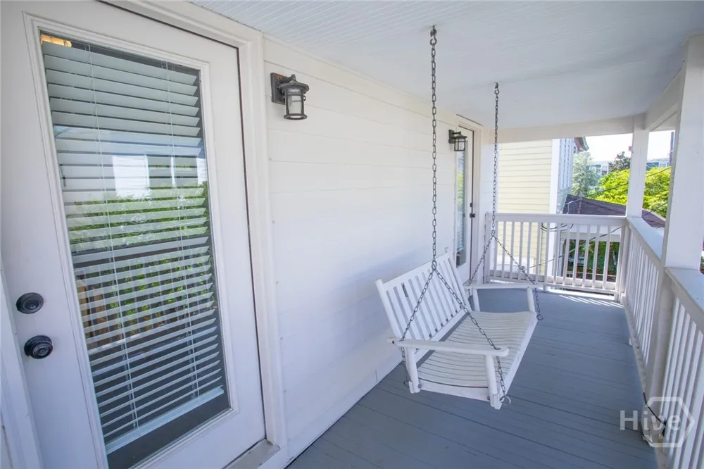 218 E 33rd Street Savannah, GA 31401