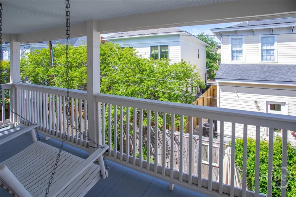 218 E 33rd Street Savannah, GA 31401