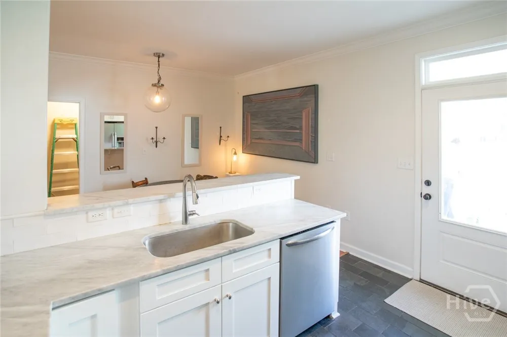 218 E 33rd Street Savannah, GA 31401