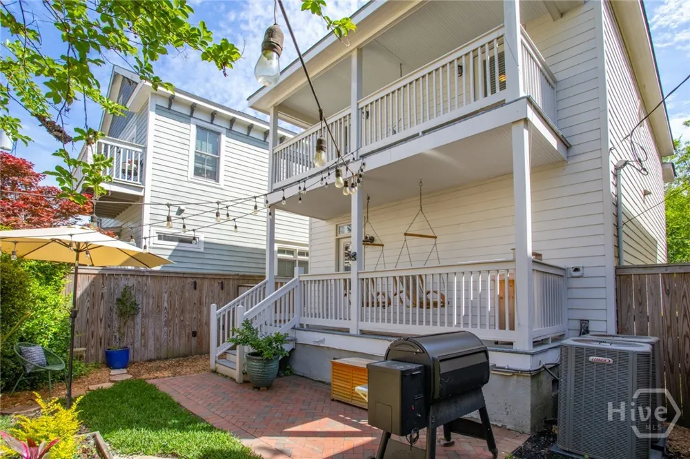 218 E 33rd Street Savannah, GA 31401
