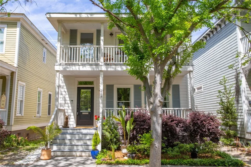 218 E 33rd Street Savannah, GA 31401