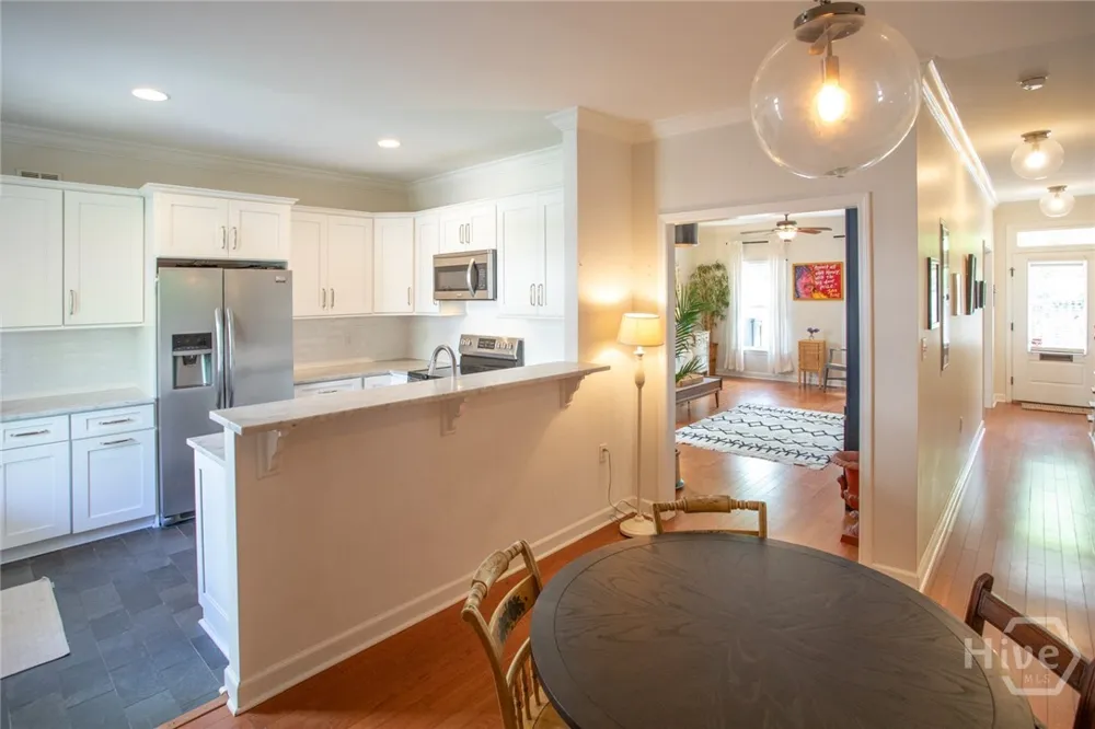 218 E 33rd Street Savannah, GA 31401
