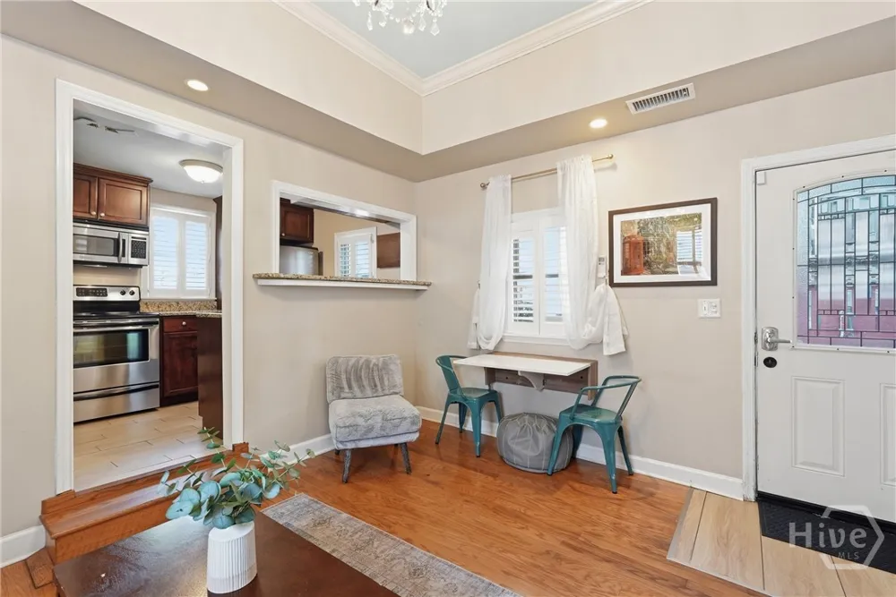 109 E Park Avenue Savannah, GA 31401