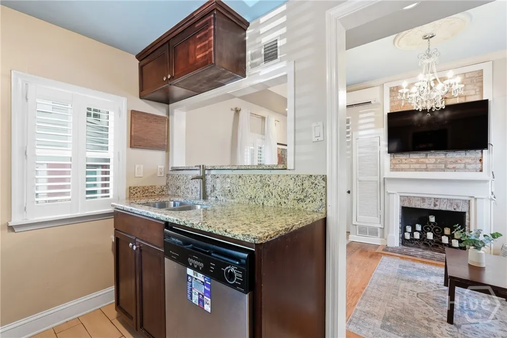 109 E Park Avenue Savannah, GA 31401
