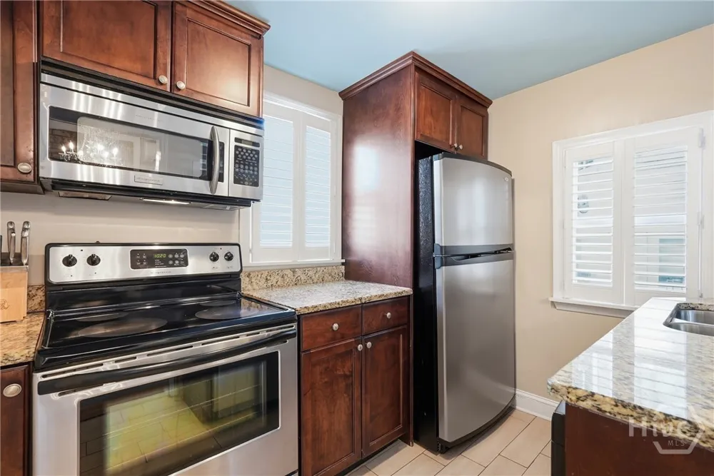 109 E Park Avenue Savannah, GA 31401