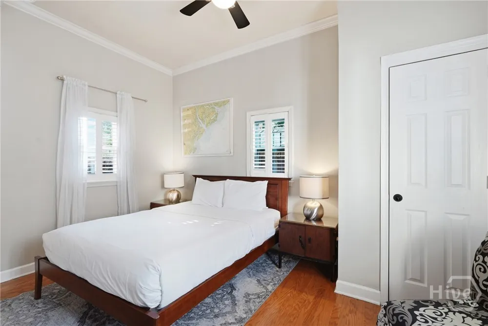109 E Park Avenue Savannah, GA 31401
