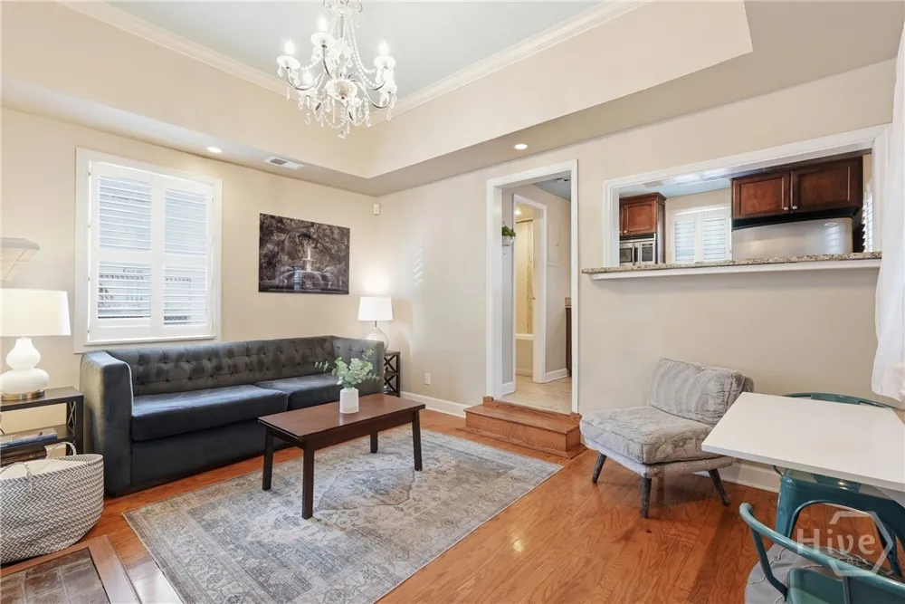 109 E Park Avenue Savannah, GA 31401