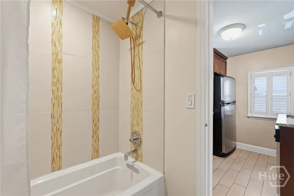 109 E Park Avenue Savannah, GA 31401