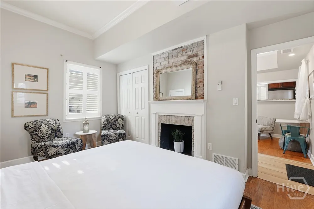 109 E Park Avenue Savannah, GA 31401