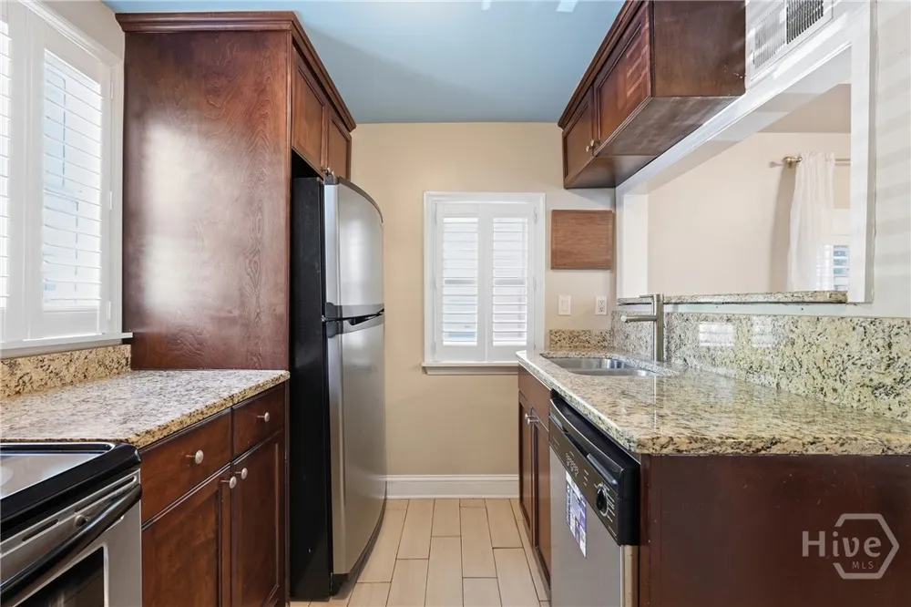 109 E Park Avenue Savannah, GA 31401