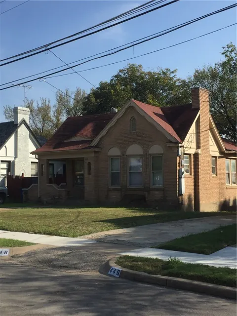 442 W Suffolk Avenue