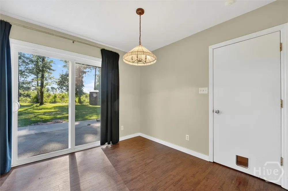 448 Queens Way Ellabell, GA 31308