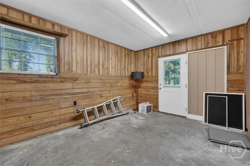 448 Queens Way Ellabell, GA 31308