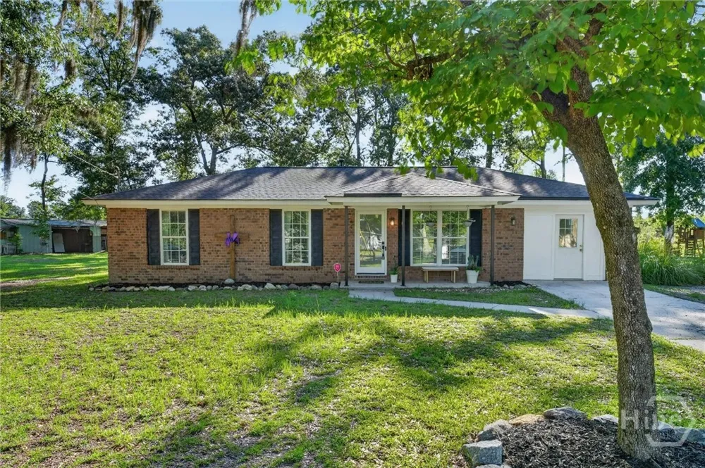 448 Queens Way Ellabell, GA 31308
