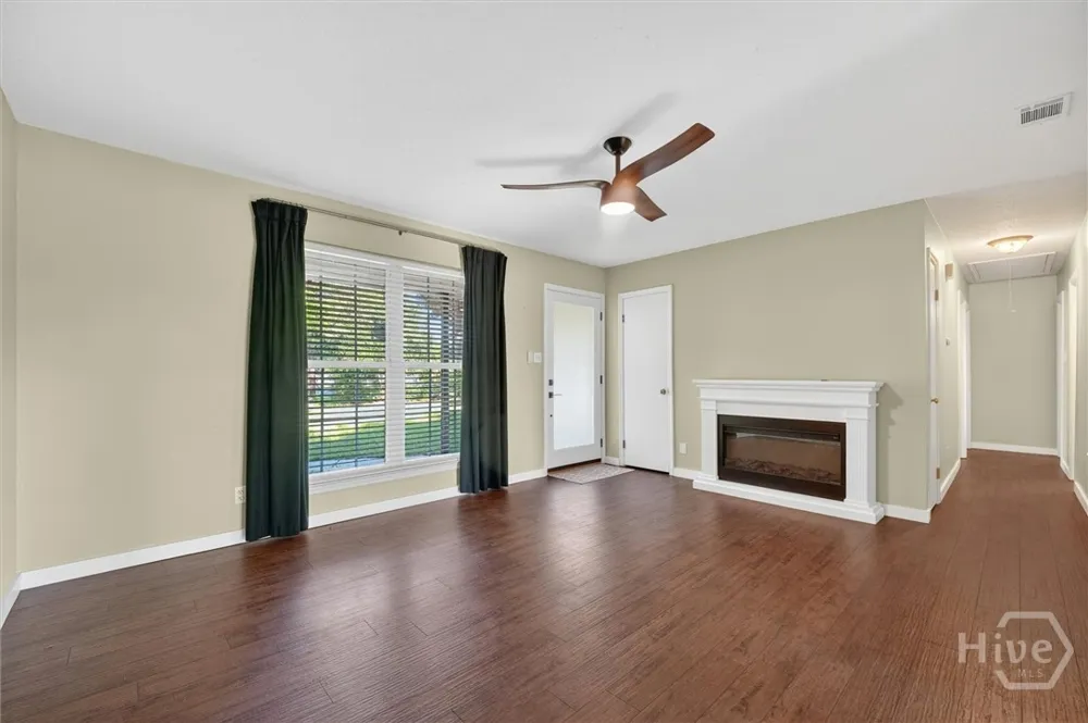 448 Queens Way Ellabell, GA 31308