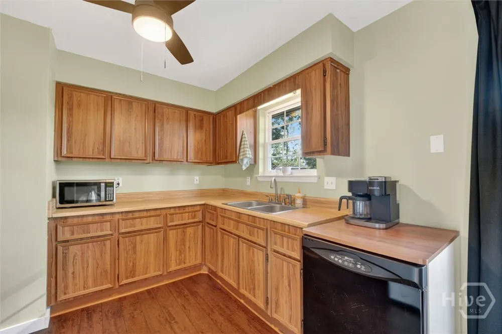 448 Queens Way Ellabell, GA 31308