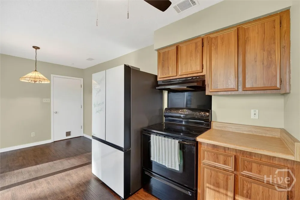 448 Queens Way Ellabell, GA 31308