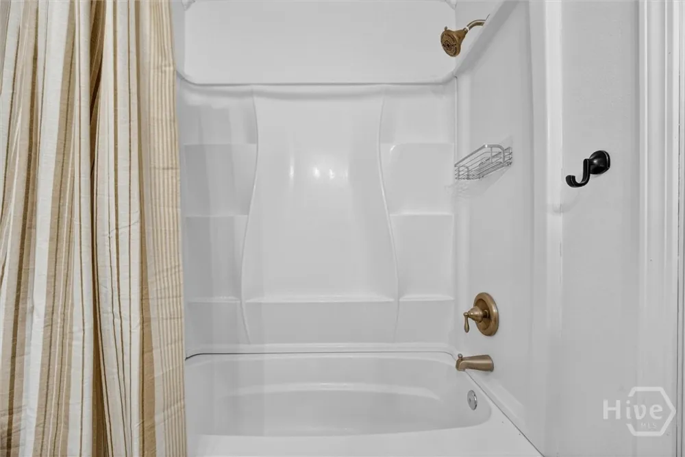 448 Queens Way Ellabell, GA 31308