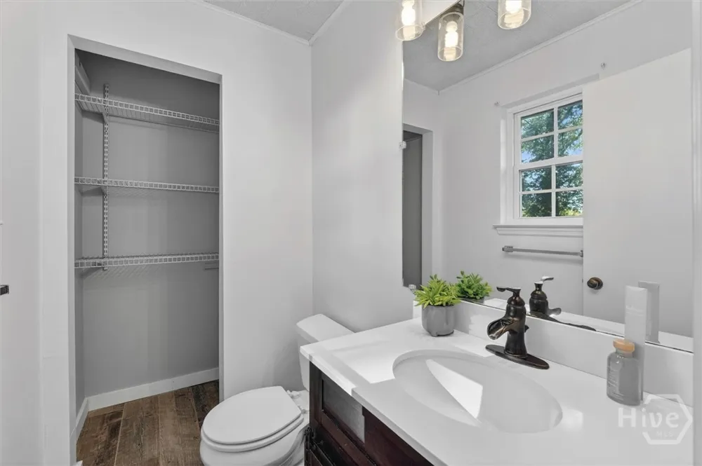 448 Queens Way Ellabell, GA 31308